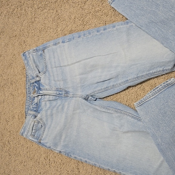 American Eagle Outfitters Denim - American Eagle Light Blue Straight Leg Jeans Size 4